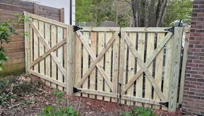 Wood Fence Repair